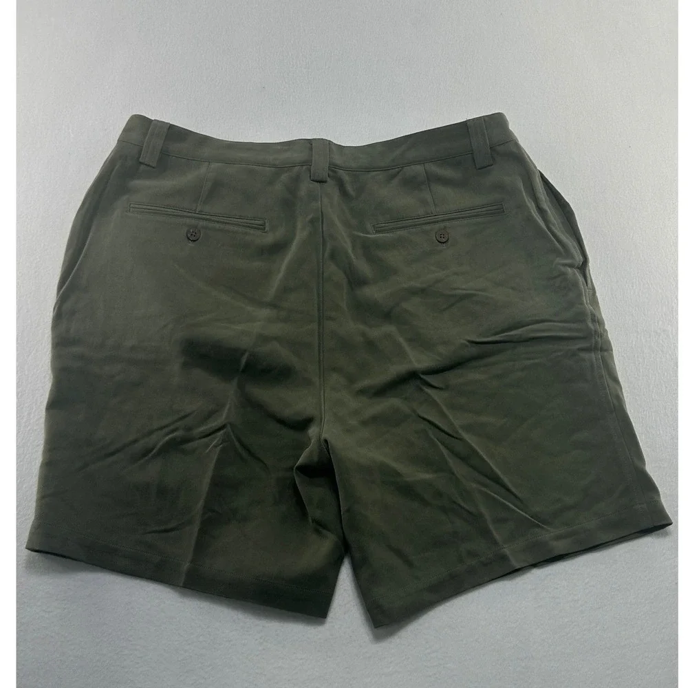 Tommy Bahama Relax Mens 40 Silk Pleated Shorts Olive Green 100% Silk Casual